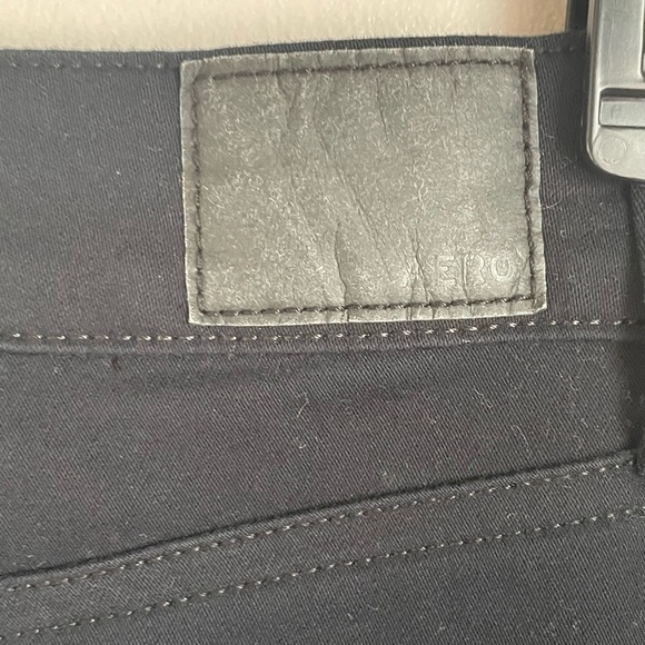 Aeropostale High rise midi short cuffed black size 4 - Picture 3 of 8